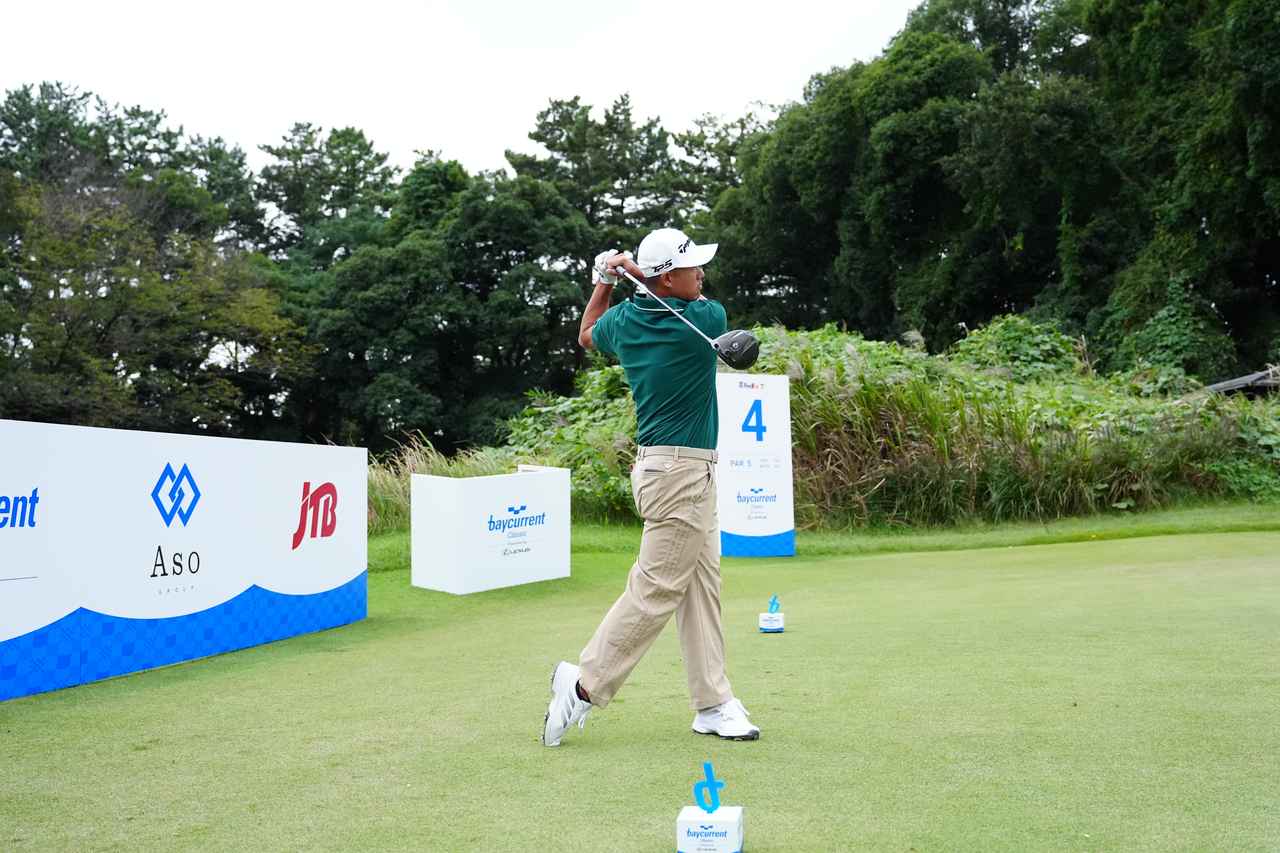 画像 : 10番目の画像 - 【連続写真10枚】26年10月7日撮り下ろし！ コリン・モリカワのドライバースウィング正面（撮影／岡沢裕行） - みんなのゴルフダイジェスト