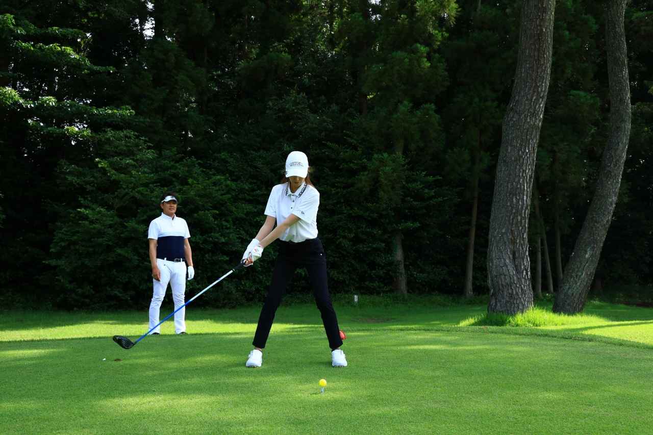 画像 : 2番目の画像 - 【写真16枚】手足の長さを生かしたみやびさんのティーショット - みんなのゴルフダイジェスト