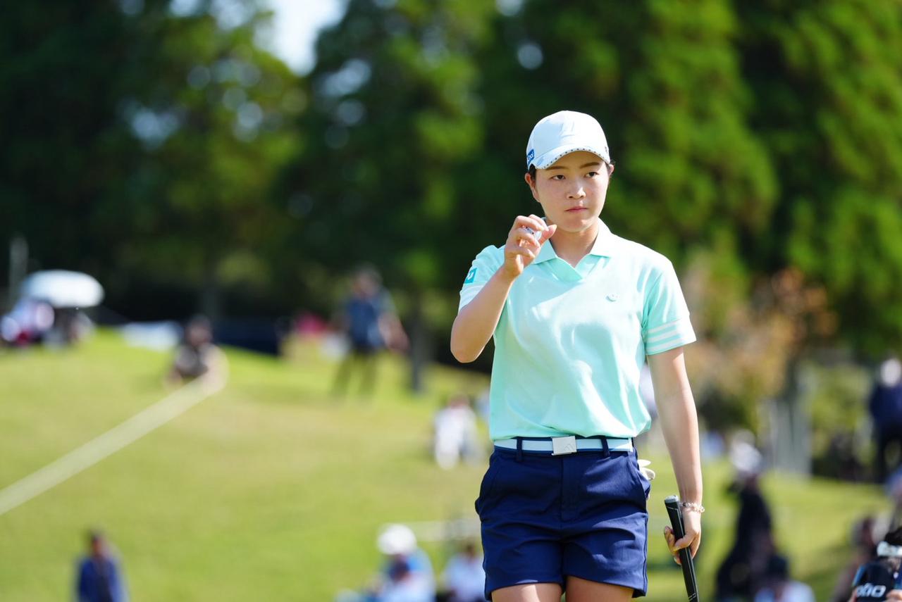 画像: 佐藤心結は、最終日は通算6アンダーの13位タイからの巻き返しを狙う