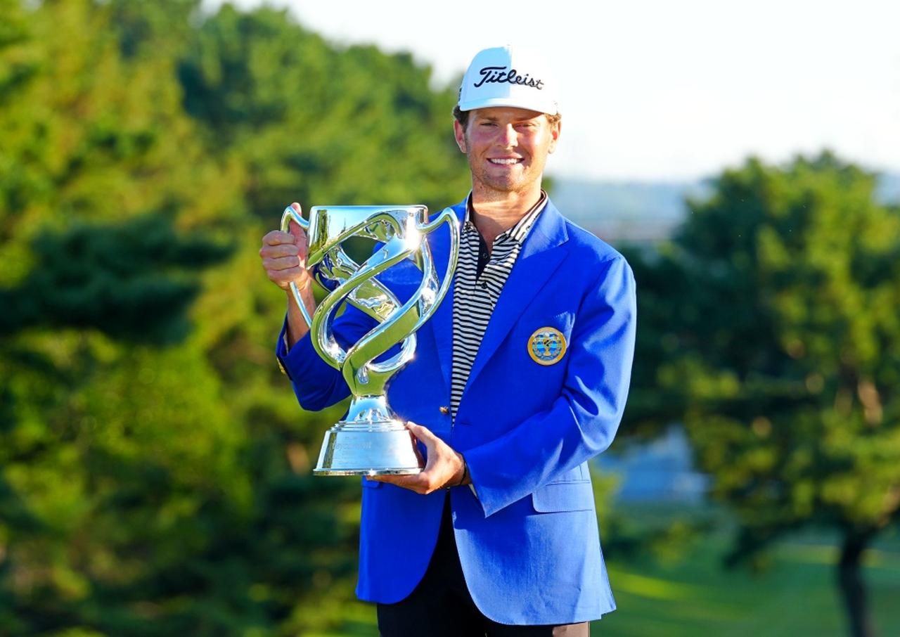 画像: 大会制覇のマイケル・ブレナン。昨年のユタバンク選手権で初優勝し、現在ツアー3勝の24歳