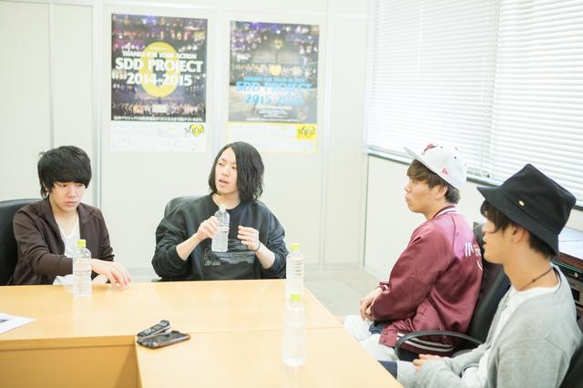 画像9: 『FM OSAKA E∞Tracks LIVE』初開催に向け、ラックライフ×Shout it Outのスペシャル対談が実現!<後編>