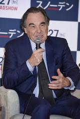 画像: 来日会見でのストーン監督(撮影:久保田司)