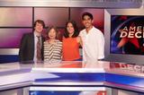 画像: 2013 NEWSROOM 左から、ジジョン・ギャラガー・Jr、わたくし、オリヴィア・マンとデーヴ。