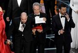画像: 作品賞が「ラ・ラ・ランド」チームに渡された後、大混乱に Getty Images