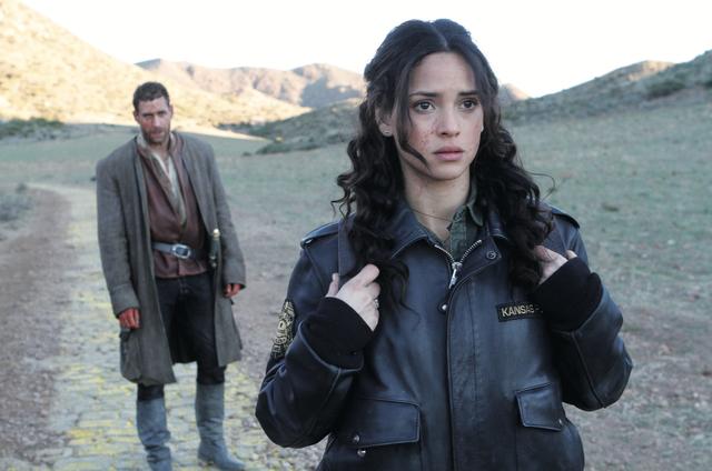 画像2: ©2015 Universal Television LLC,ALL RIGHTS RESERVED.