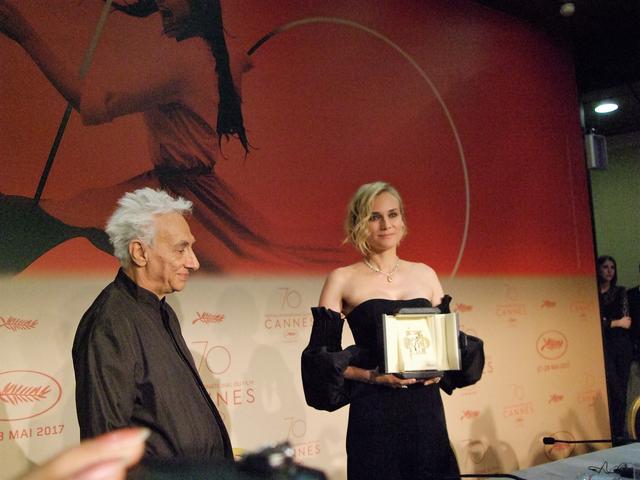 画像: 女優演技賞を受けたダイアン・クルーガー
