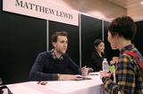 画像: こんなに近くでスターに会える!