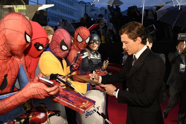 画像4: 『スパイダーマン:ホームカミング』のジャパンプレミアに主演のトム・ホランドとジョン・ワッツ監督が登場!