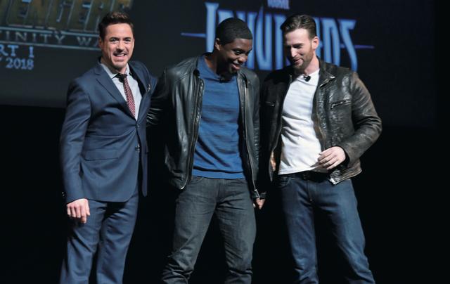 画像: マーベル・スタジオのファン・イベントに登壇した“アベンジャーズ”の面々