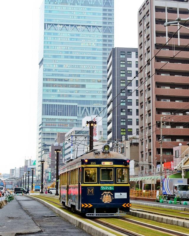 画像2: 期間限定の特別車両運行!
“オリエント急行路面電車”