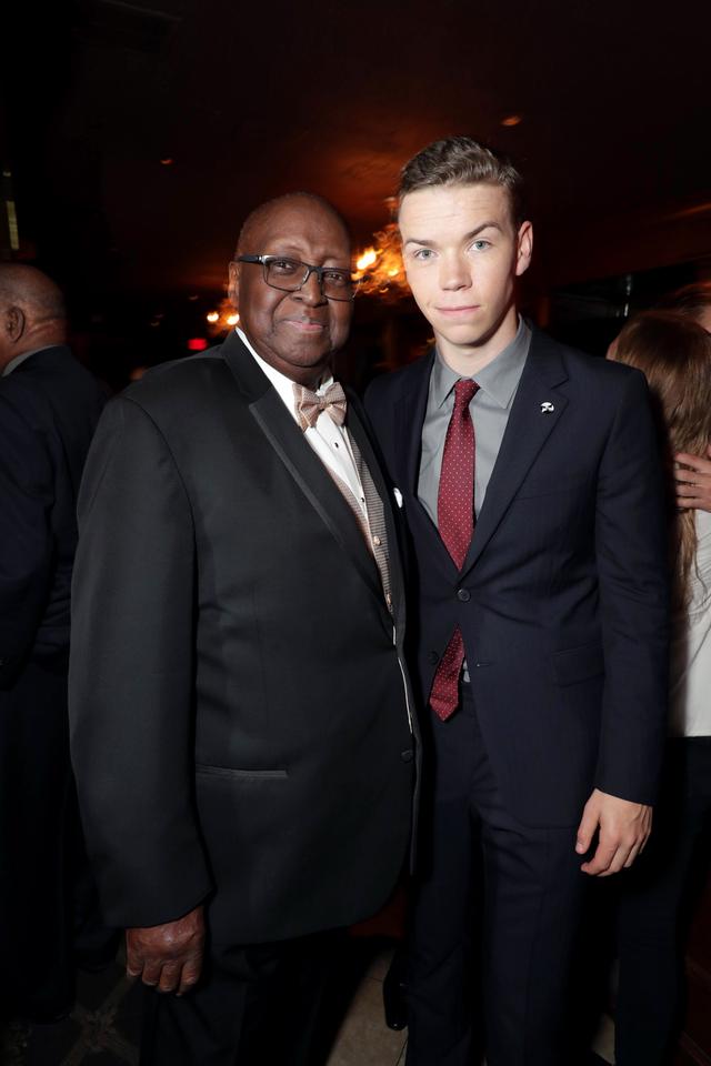 画像: 事件当時、警備員として現場に居合わせたメルヴィン・ディスミュークス氏とのプレミアでの2ショット