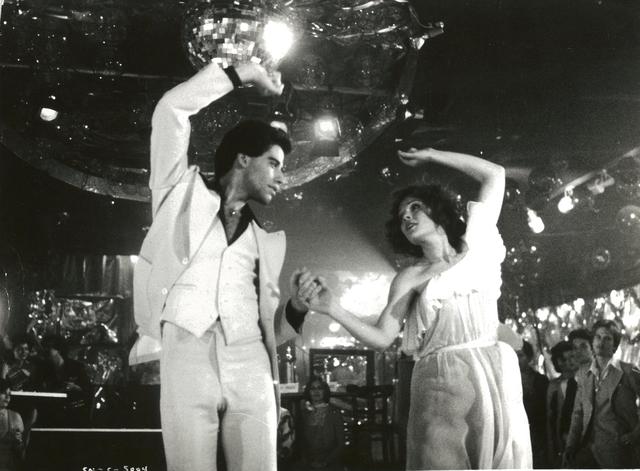 画像: 02:「サタデー・ナイト・フィーバー」(1977)