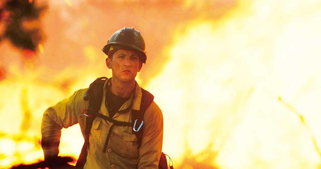 画像: 11: 巨大山火事に挑んだ男たち 「オンリー・ザ・ブレイブ」
