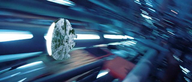 画像: 2. Millennium Falcon(ミレニアム・ファルコン)