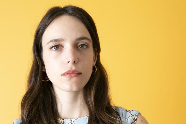 画像7: “ゴダールの作品の女性たち”あるいは“60‘sのフランスの女性”といった女性を象徴する抽象的な存在として演じました