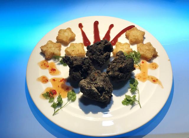 画像: 【コラボフード】「地球終焉の危機」 新宿店:980円、池袋店:880円(税抜)