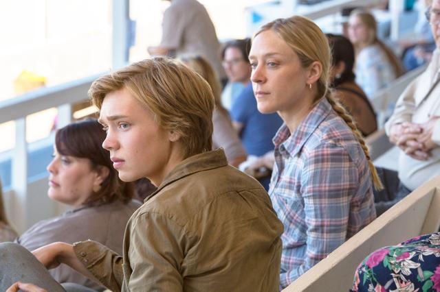 画像1: 期待の新星チャーリー・プラマーがヴェネチア国際映画祭新人俳優賞を受賞