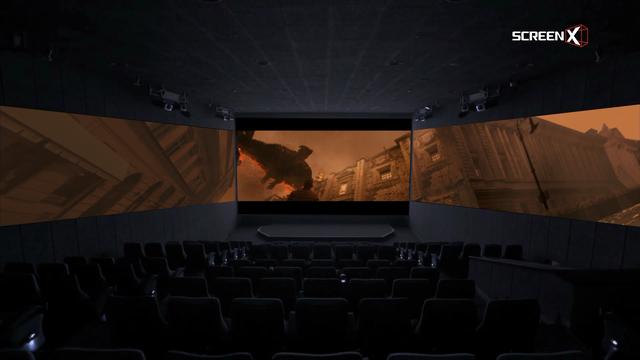 画像2: 史上最多のScreenXシーンで、正面スクリーンに閉じ込められていたゴジラが覚醒