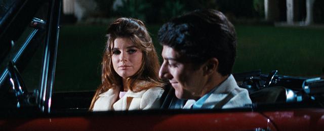画像: この作品で人気を博したキャサリン・ロスとダスティン・ホフマン ©1967STUDIOCANAL. All Rights reserved.