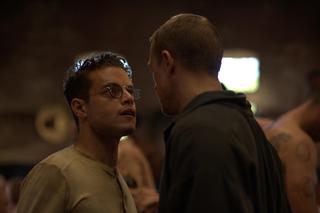 脱獄映画の金字塔 パピヨン 本編から 乱闘映像 公開 Screen Online スクリーンオンライン