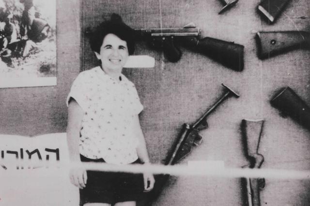 画像: パレスチナへ渡りイスラエル兵の活動を守るスナイパーとして活躍していた当時