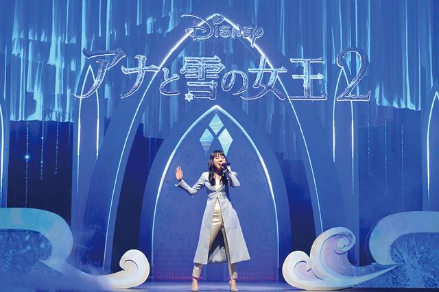 画像: エンドソングを歌う中元みずき