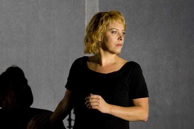 画像: 『エレクトラ』ROH 19-20_ELEKTRA_SOPRANO NINA STEMME © ROH_BILL COOPER_2009