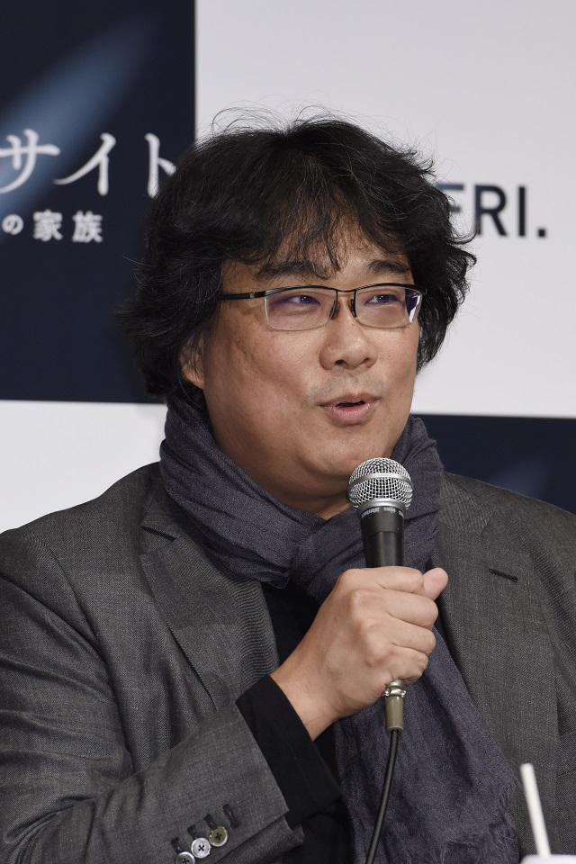 画像: ガンホに対しちょっぴりSっ気をみせるお茶目な監督(Photo by Tsukasa Kubota)