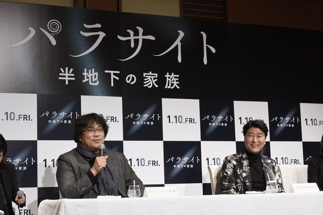 画像: 左からポン・ジュノ監督、主演のソン・ガンホ(Photo by Tsukasa Kubota)