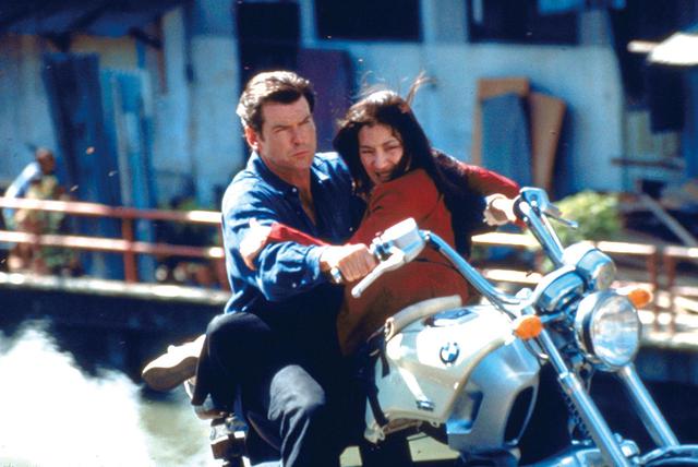 画像: 第10位「007/トゥモロー・ネバー・ダイ」