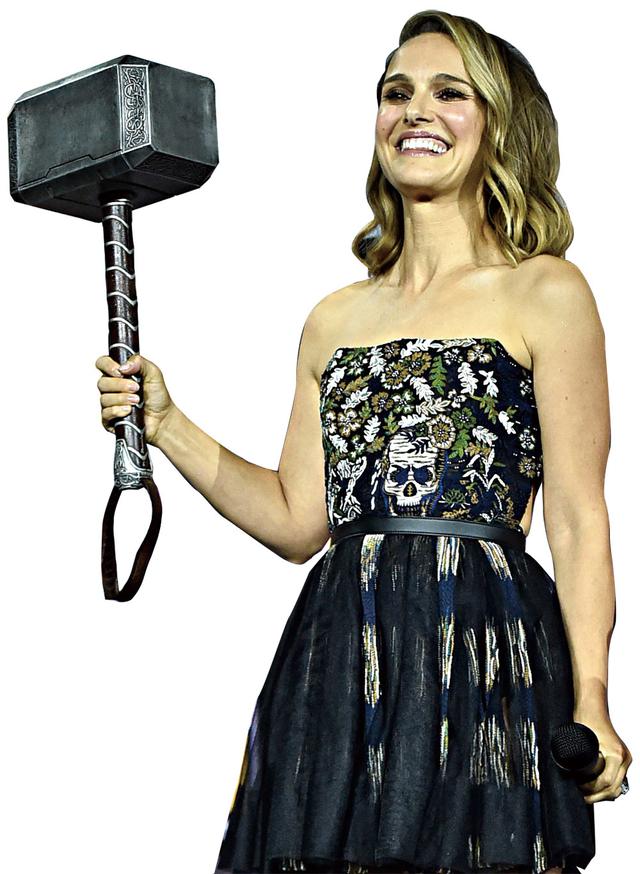 画像: ナタリー・ポートマンが女性版ソーを演じる