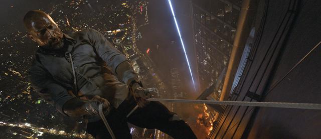 画像: 「スカイスクレイパー」(2018)のドウェイン・ジョンソン
