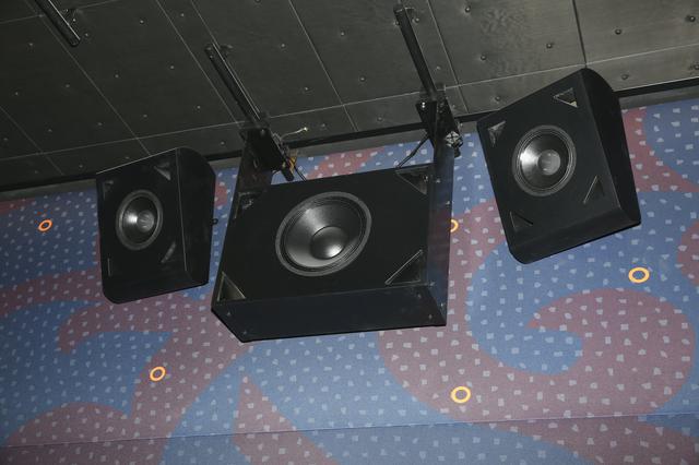 画像: すべてカスタムメイドという高性能スピーカーが素晴らしい音響を生み出す