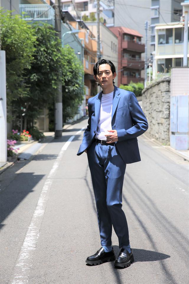 画像1: 竜星涼:映画『リスタートはただいまのあとで』インタビュー「古川さんは、お兄ちゃんのような面もあったり、作品に向かって監督とディスカッションしていく姿が印象的」