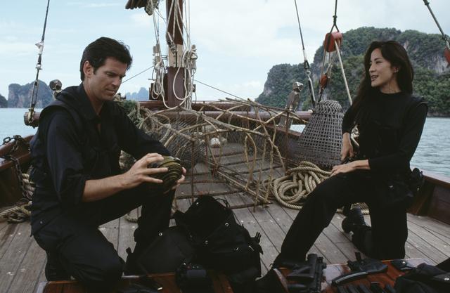 画像: 5代目ボンドの相方はアジアの女性スター 「007/トゥモロー・ネバー・ダイ」(1997)