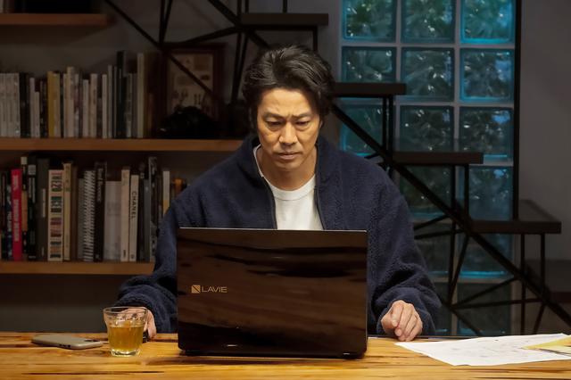 画像1: 「愛する息子は被害者なのか、それとも殺人犯かー」ベストセラーサスペンスの映画化『望み』の場面写真&原作者コメント到着
