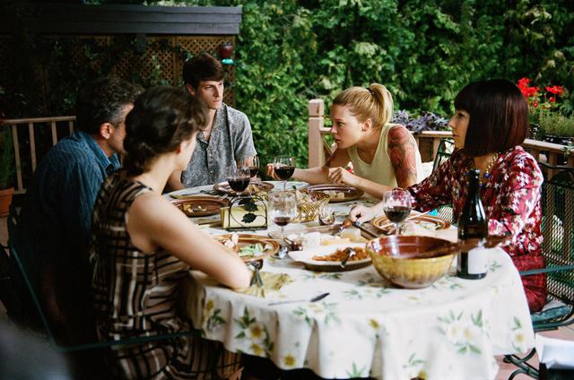 画像: ©Shayne Laverdière, Sons of Manual.