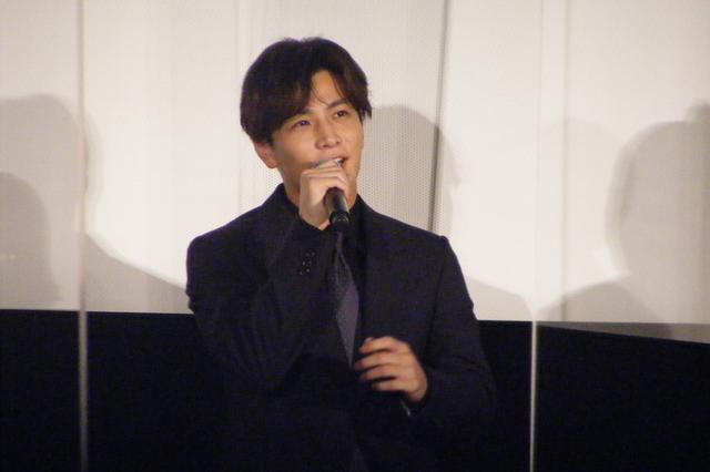 画像3: エレベーターの中でのスター俳優との出会いについて、女性キャストは、、、