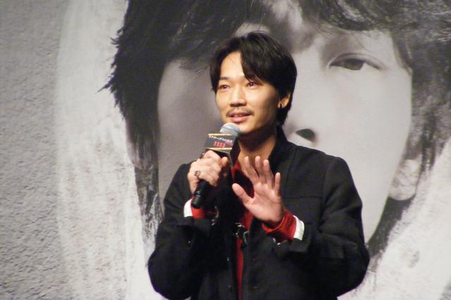 画像1: 主演の綾野剛