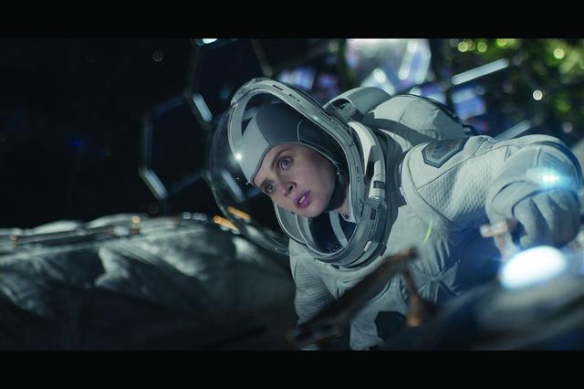 画像2: 孤独な男は《滅びゆく地球》に帰還しようとする宇宙船を救えるか?