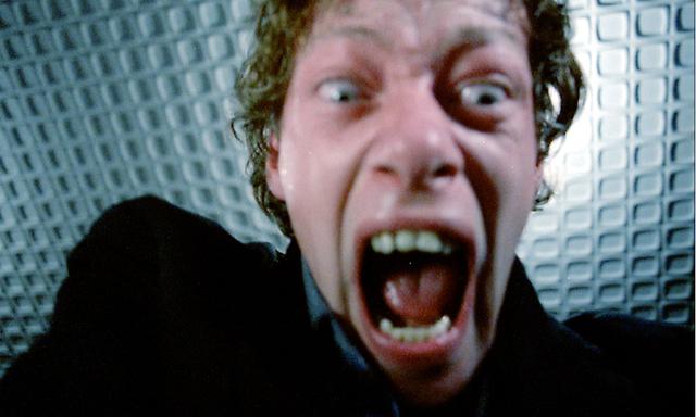 画像1: オーストリアを震撼させた一家惨殺事件を完全映画化!