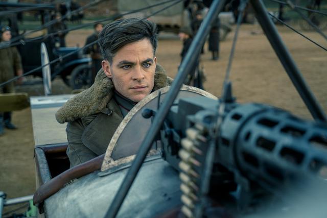 画像2: © Warner Bros. Entertainment Inc. TM & © DC Comics.