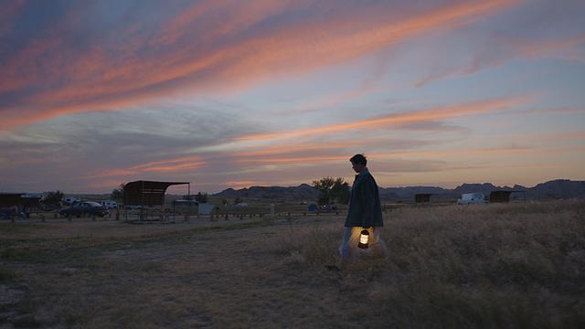 画像: 米西部の厳しくも壮大な自然や路上を捉えた崇高な映像美も見どころ
