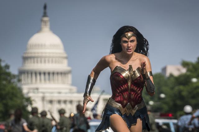 画像: 「ワンダーウーマン1984」は劇場公開と配信が同日に開始となる措置に (C)2020 Warner Bros. Ent. all Rights reserved. TM & (c)DC Comics