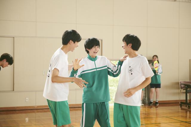 画像6: 鈴鹿央士、久保田紗友、鈴木仁ら『ホリミヤ』出演陣のオフショット一挙大量公開!