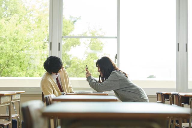 画像1: 鈴鹿央士、久保田紗友、鈴木仁ら『ホリミヤ』出演陣のオフショット一挙大量公開!