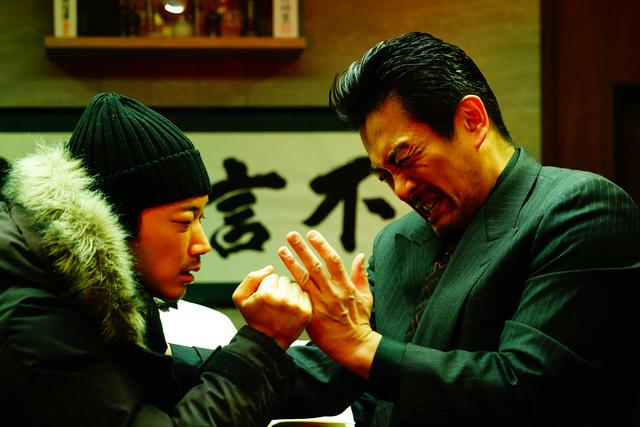 画像4: 綾野剛主演映画『ホムンクルス』の入場者特典&新たな場面写真解禁!