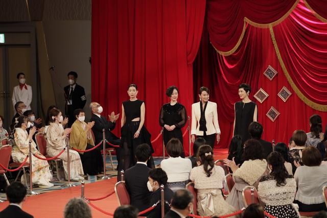 画像: 助演女優賞