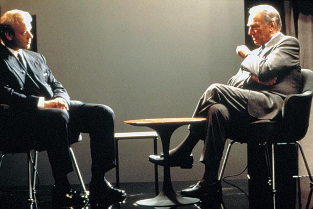 画像: 『インサイダー』(1999)でラッセル・クロウと