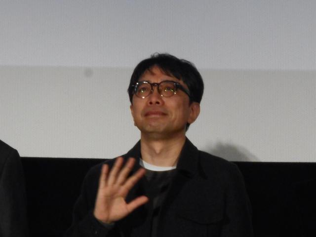 画像: 鶴巻和哉監督